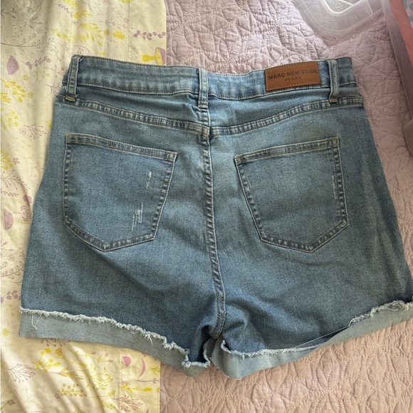 4/$25 Marc New York Blue Jean high waist mom short sz 10 - Picture 3 of 4